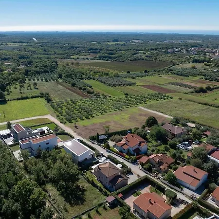 Imagine By Briskva Villa *